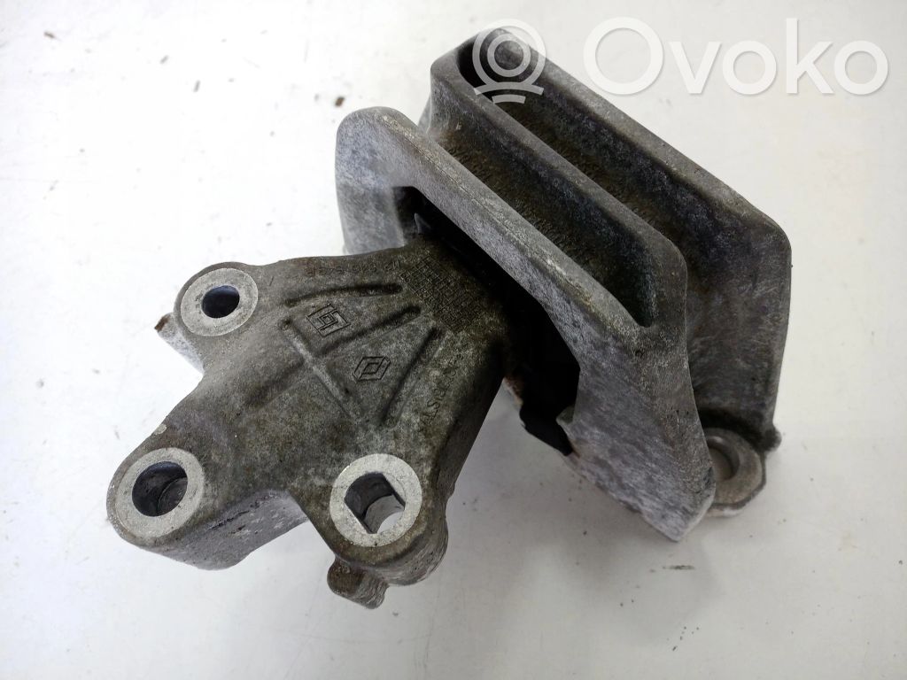 Renault Zoe Engine mount vacuum valve 