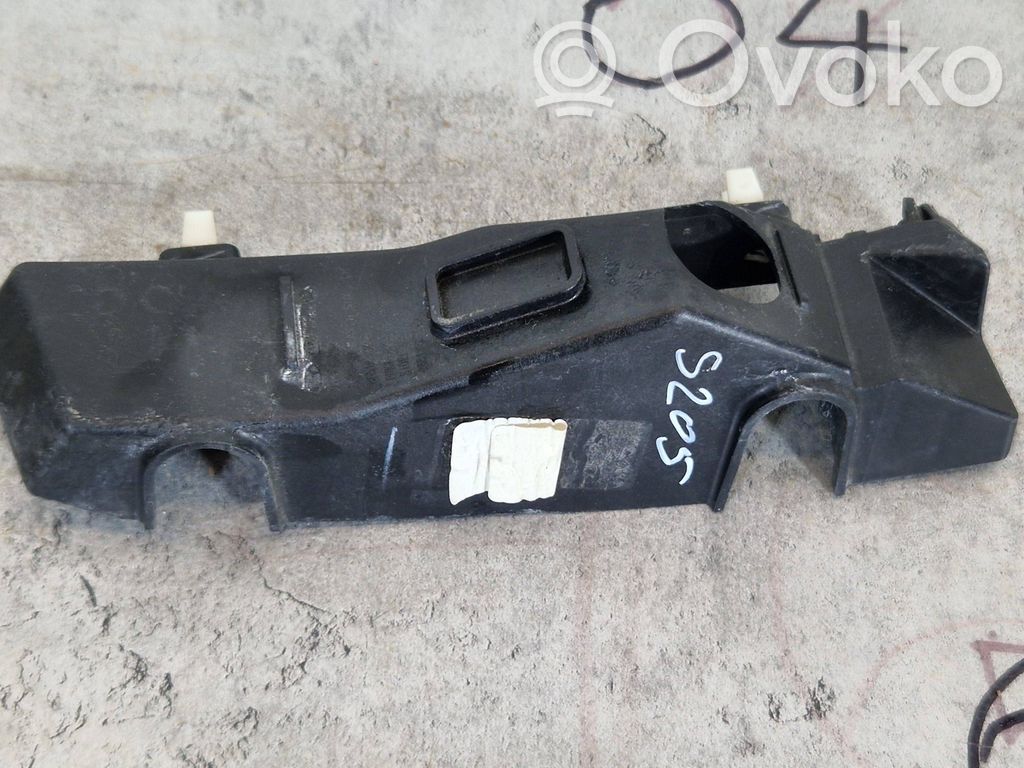 KIA Ceed Front bumper mounting bracket 