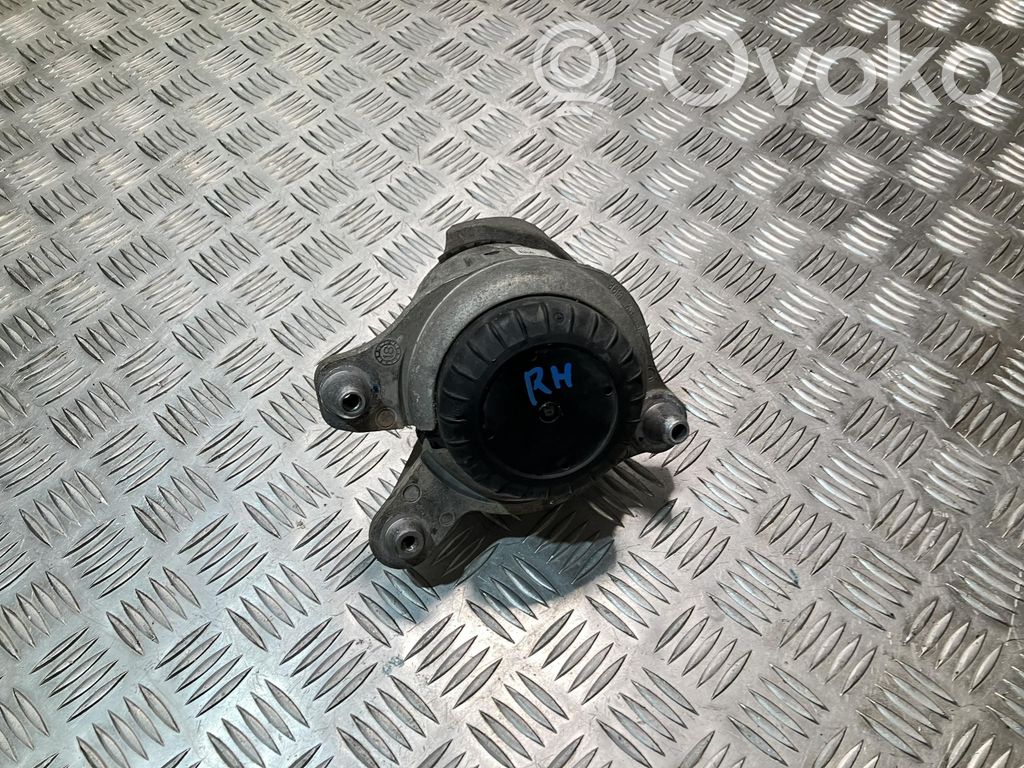 Mercedes-Benz E W238 Engine mount vacuum valve 
