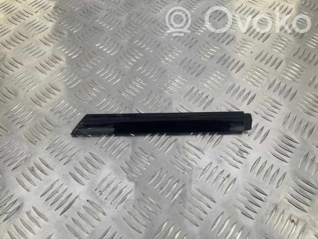 BMW 2 F44 Rivestimento modanatura del vetro della portiera anteriore 