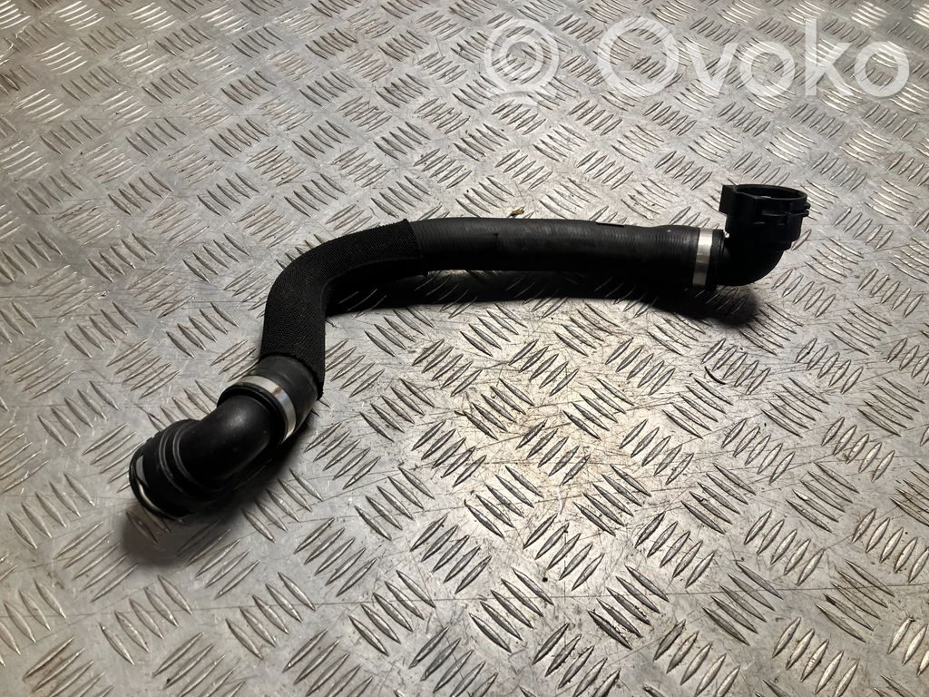 BMW 1 F70 Engine coolant pipe/hose 