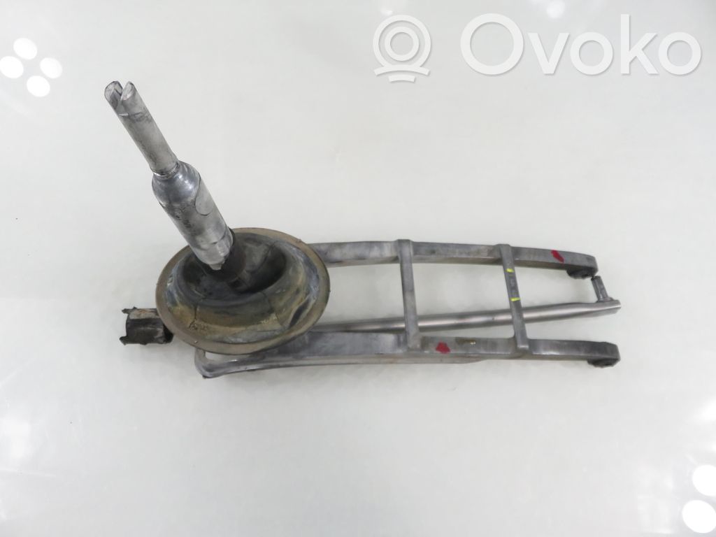 BMW X3 E83 Gear shifter/selector 