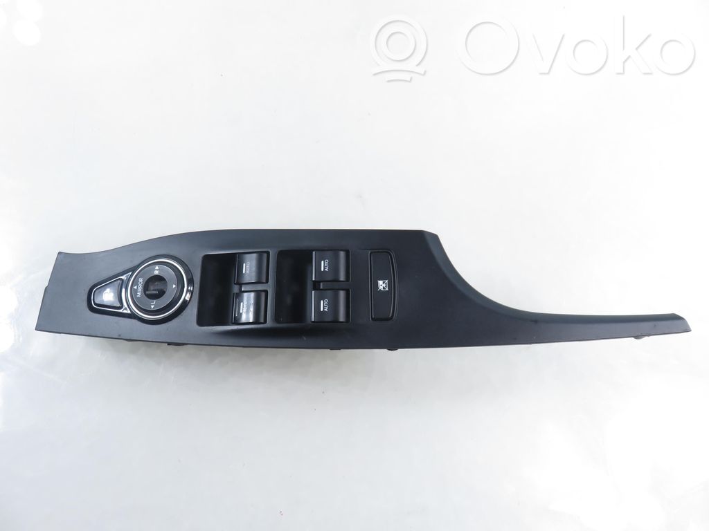Electric window control switch   935703Z000,935703Z000