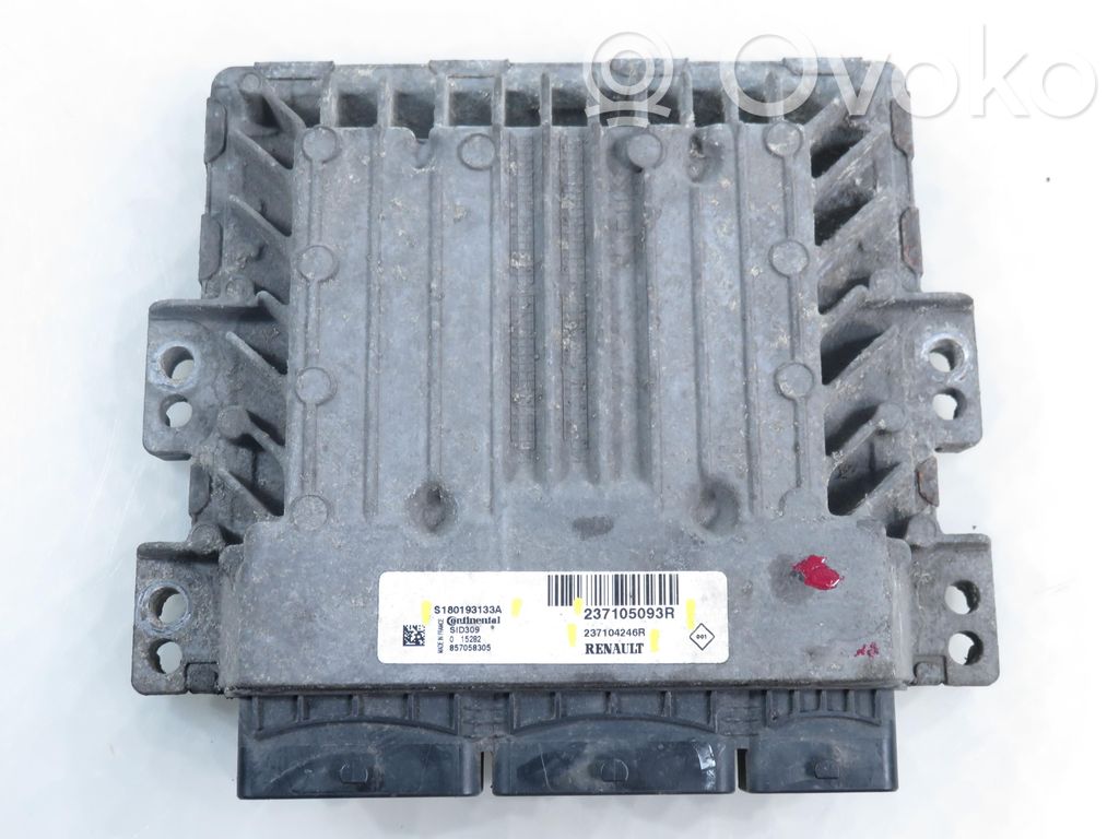 Renault Master III Engine control unit/module 