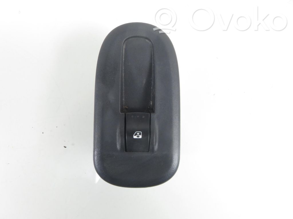 Interruptor de la ventanilla de ventilación   1007478,8200548968,1007478,8200548968