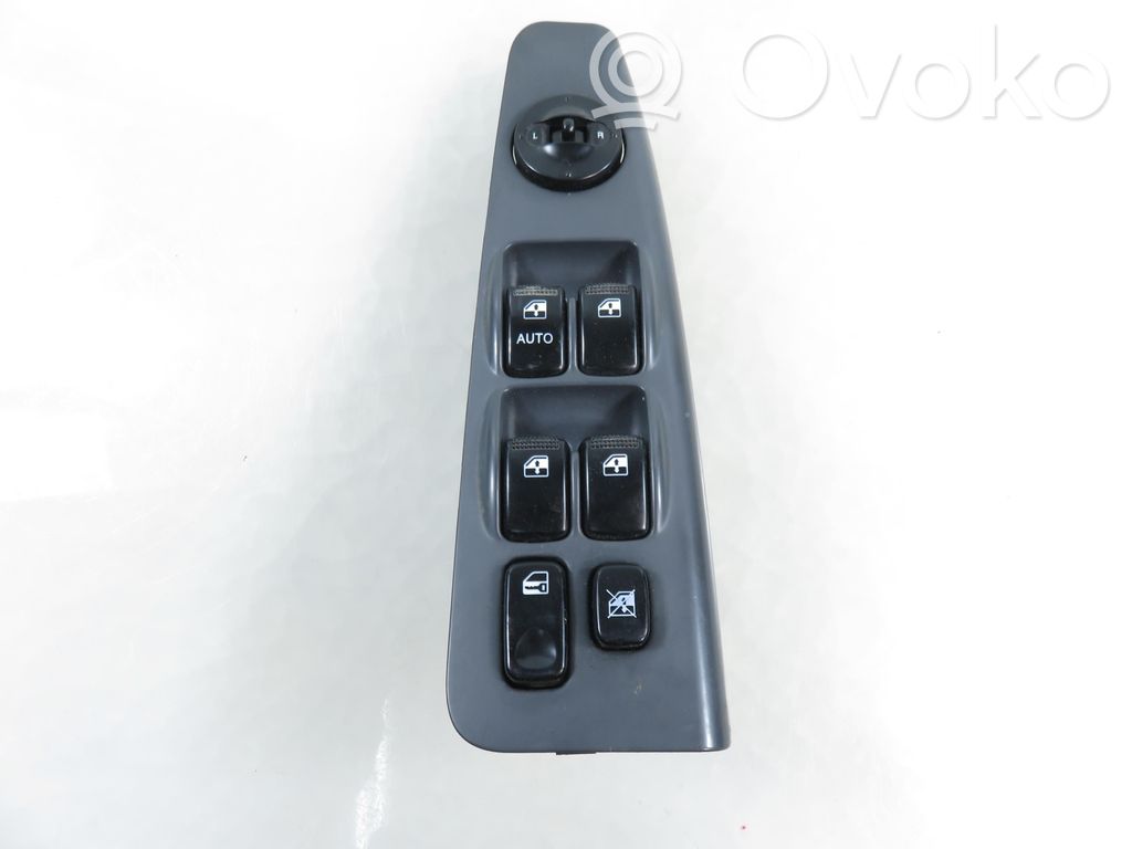 KIA Cerato Interruptor del elevalunas eléctrico 