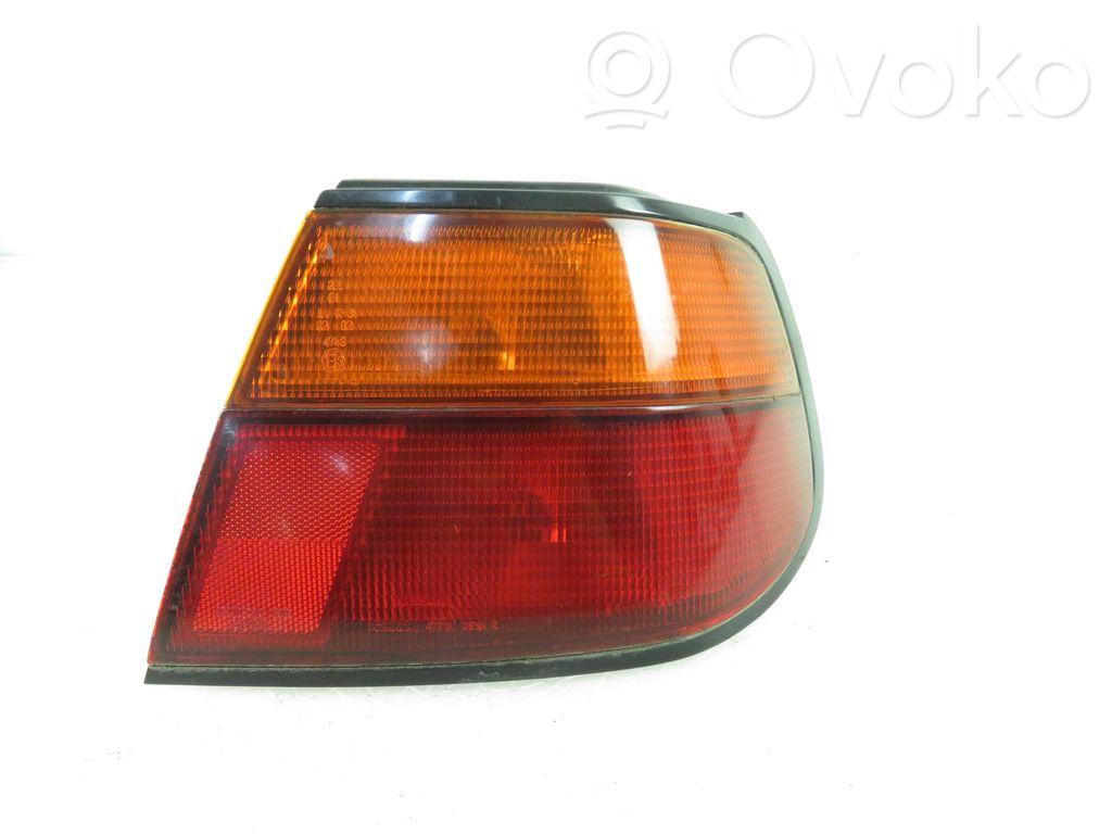 Nissan Almera Luci posteriori 