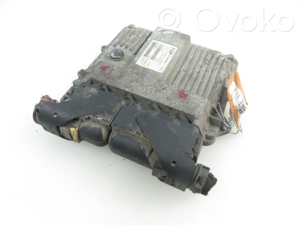 Opel Corsa C Sterownik / Moduł ECU 