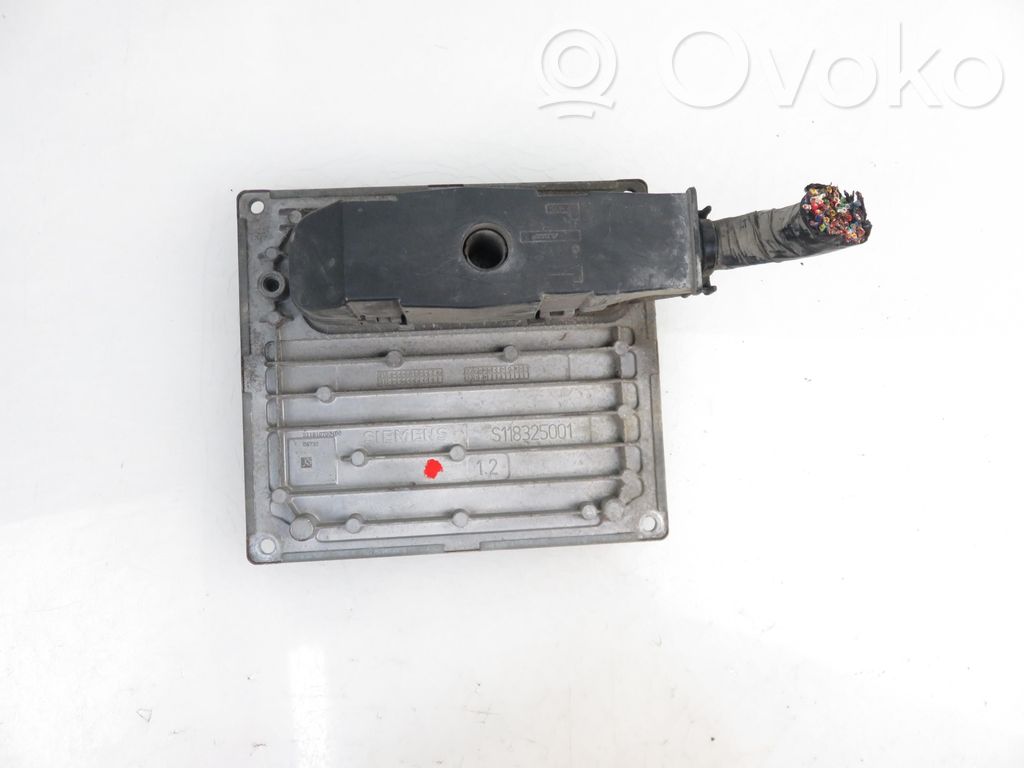 Mazda 2 Engine control unit/module 
