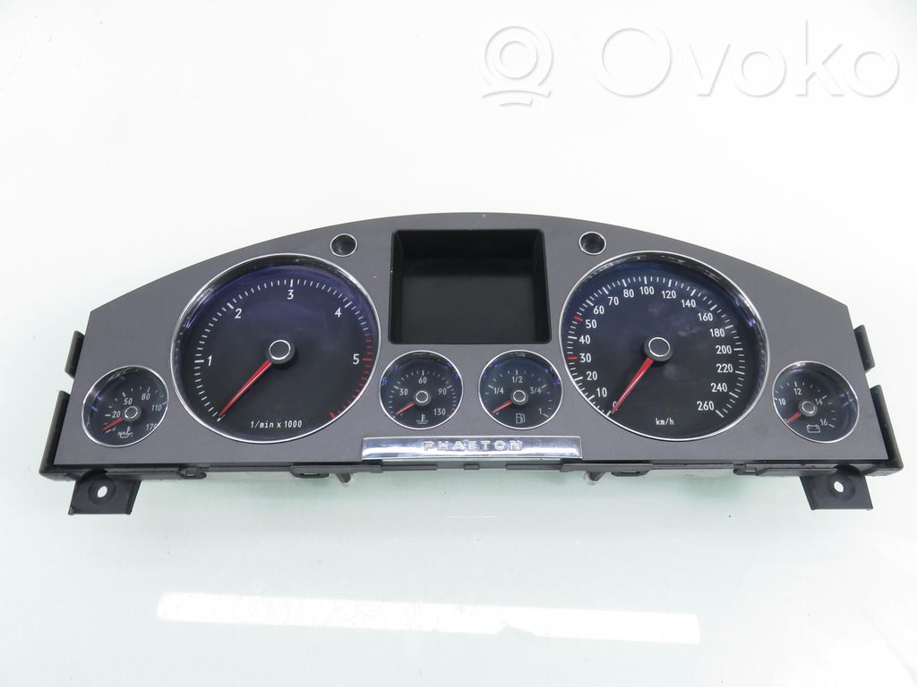 Volkswagen Phaeton Geschwindigkeitsmesser Cockpit 