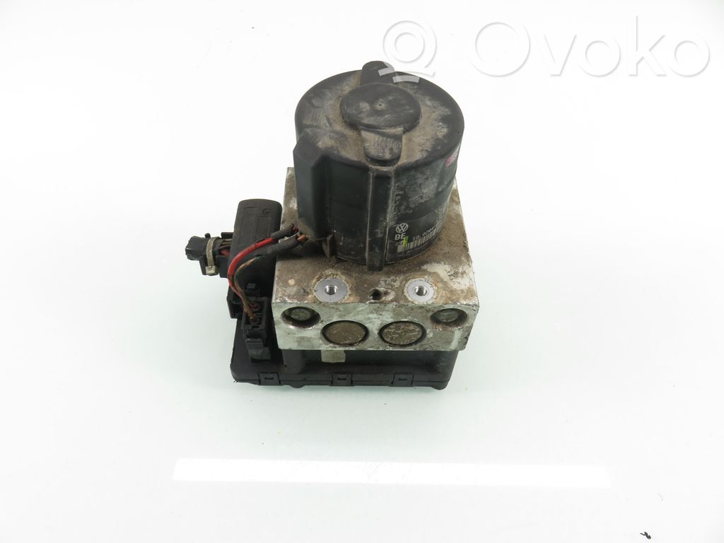 Volkswagen PASSAT B4 Bomba de ABS 