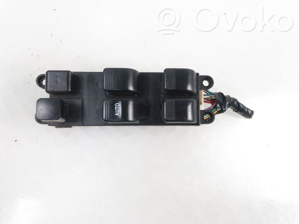 Subaru Legacy Electric window control switch 