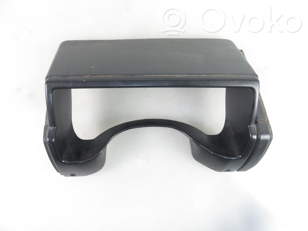 Hummer H2 Radio/GPS head unit trim 