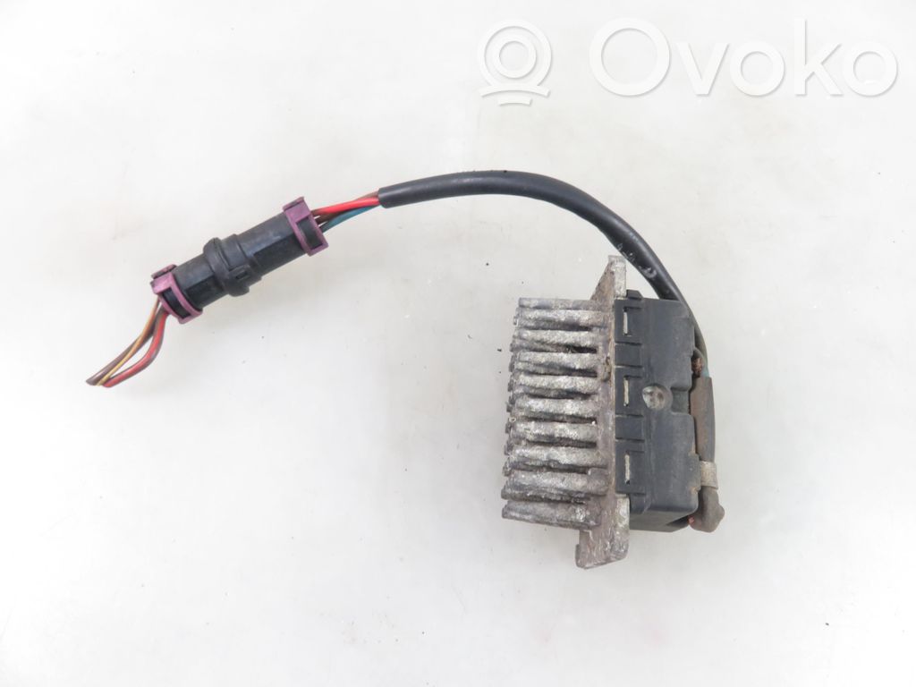 Heizungslüfter Regler Widerstand   4D0820521A,4D0820521A