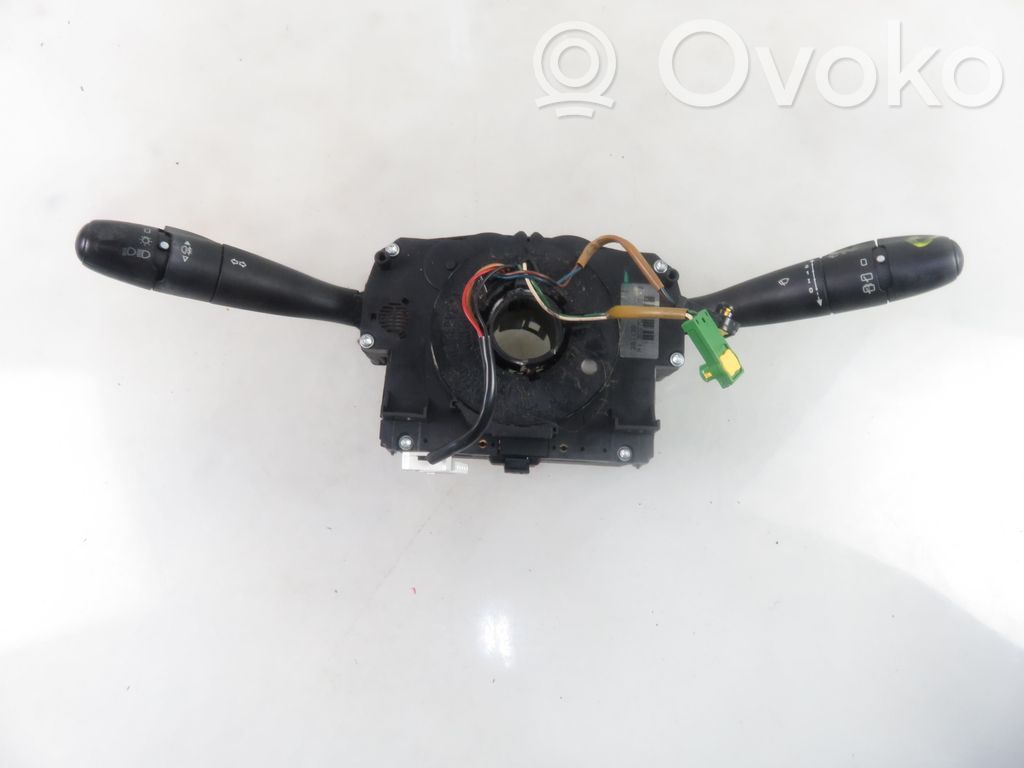 Peugeot 207 Wiper turn signal indicator stalk/switch 