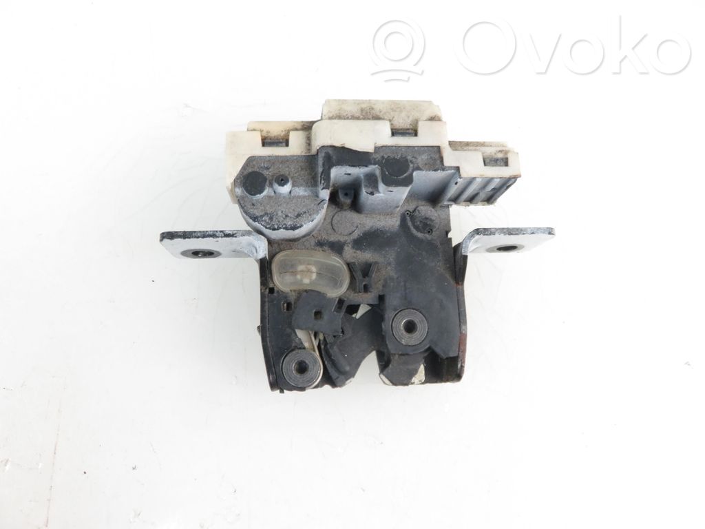 Renault Clio III Tailgate/trunk/boot lock/catch/latch 