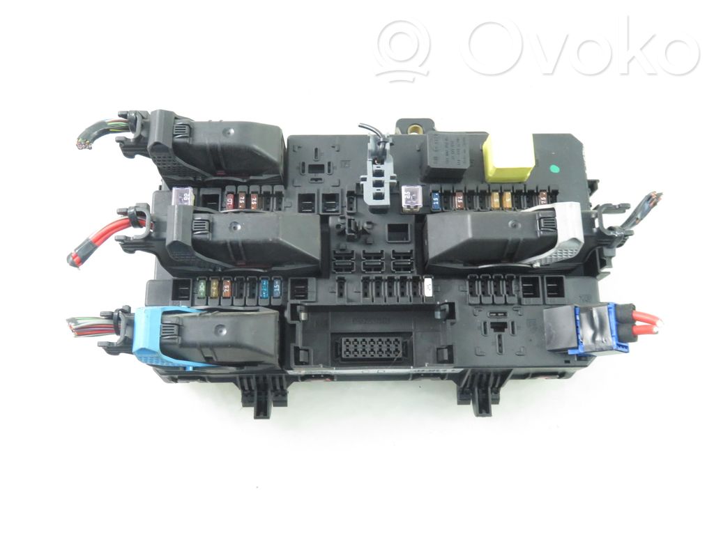 Opel Astra H Unidad de control/módulo de carrocería central 