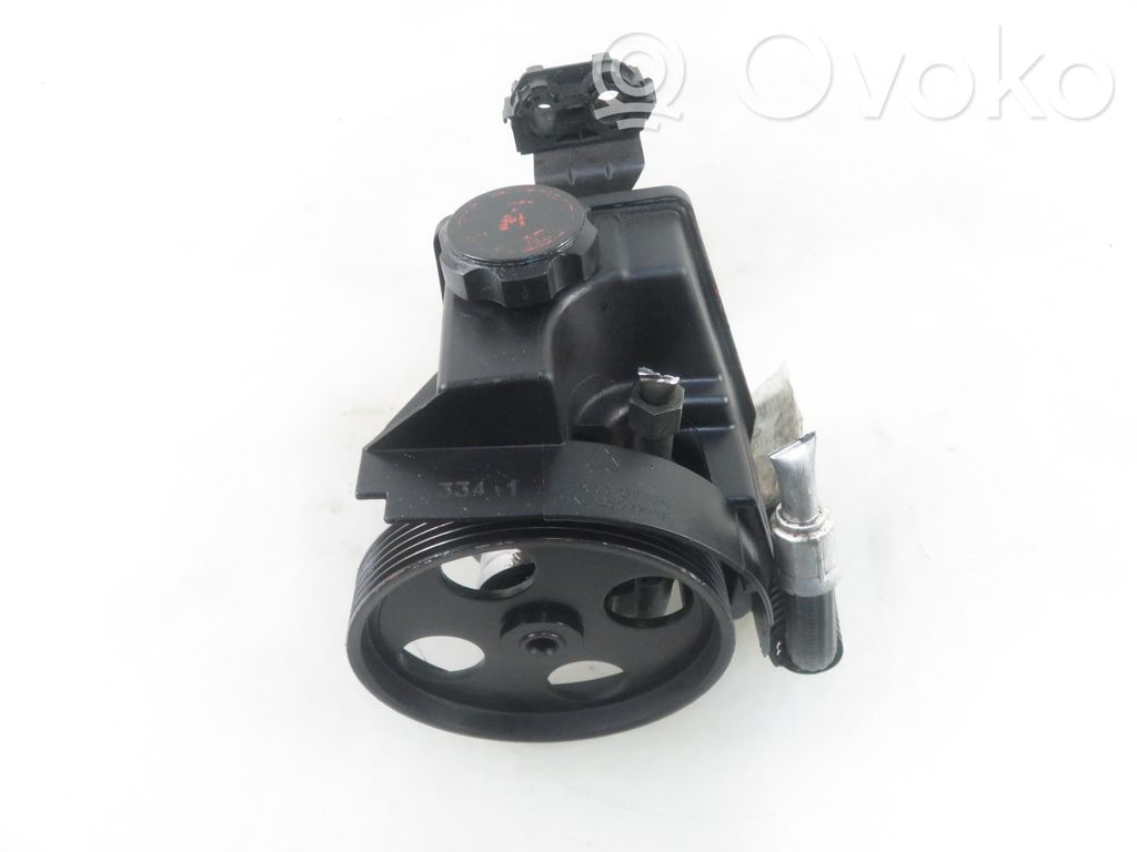 Peugeot 206 Power steering pump 
