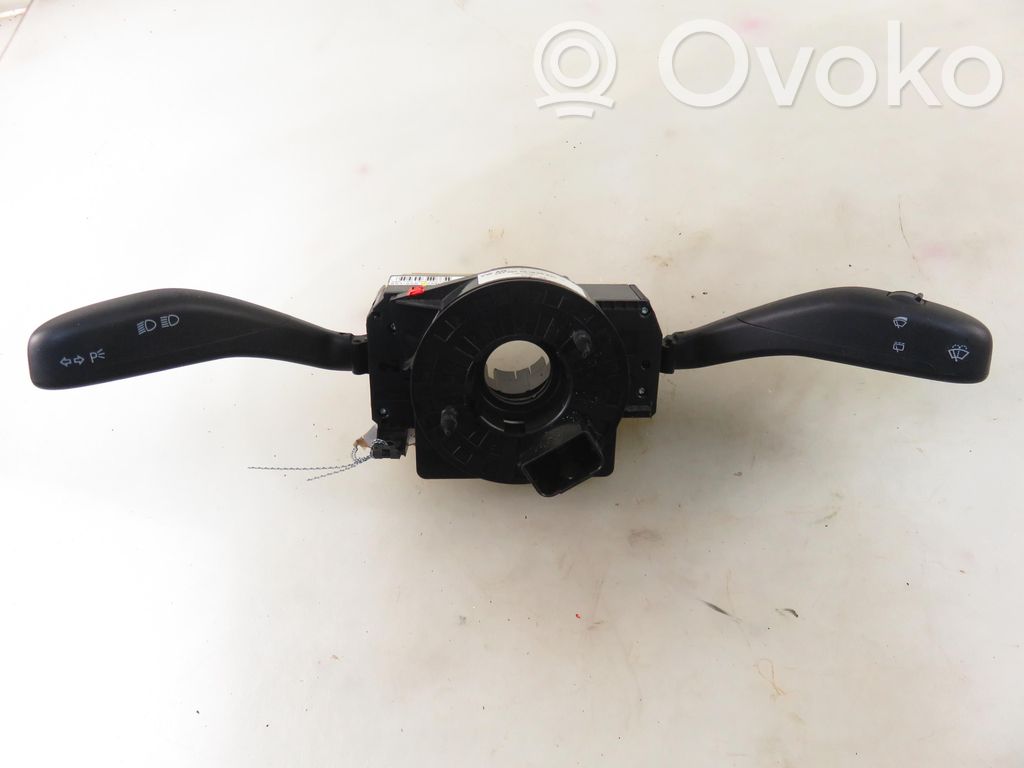 Volkswagen Polo IV 9N3 Commodo, commande essuie-glace/phare 