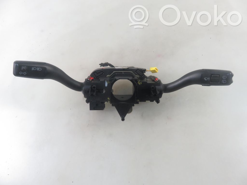 Audi A4 S4 B6 8E 8H Leva/interruttore dell’indicatore di direzione e tergicristallo 