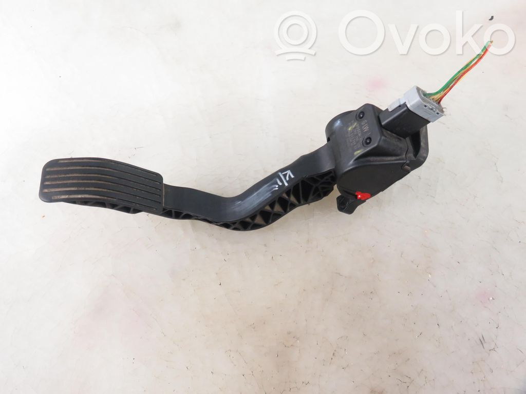 Citroen C4 I Pedał gazu / przyspieszenia 