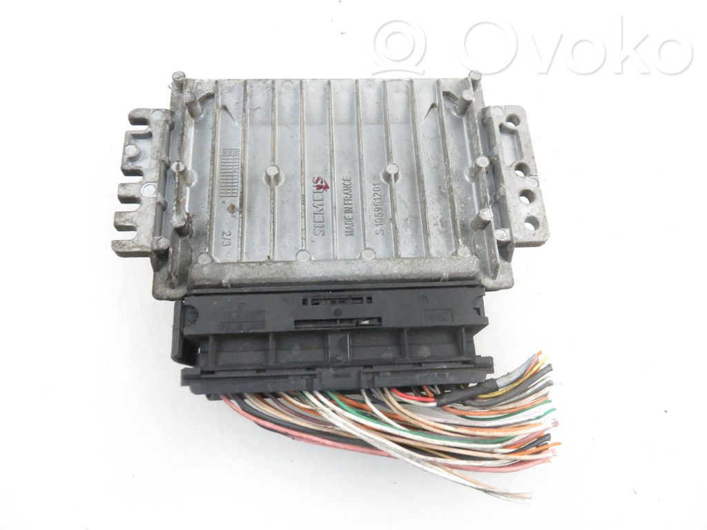 Renault Clio II Engine control unit/module 
