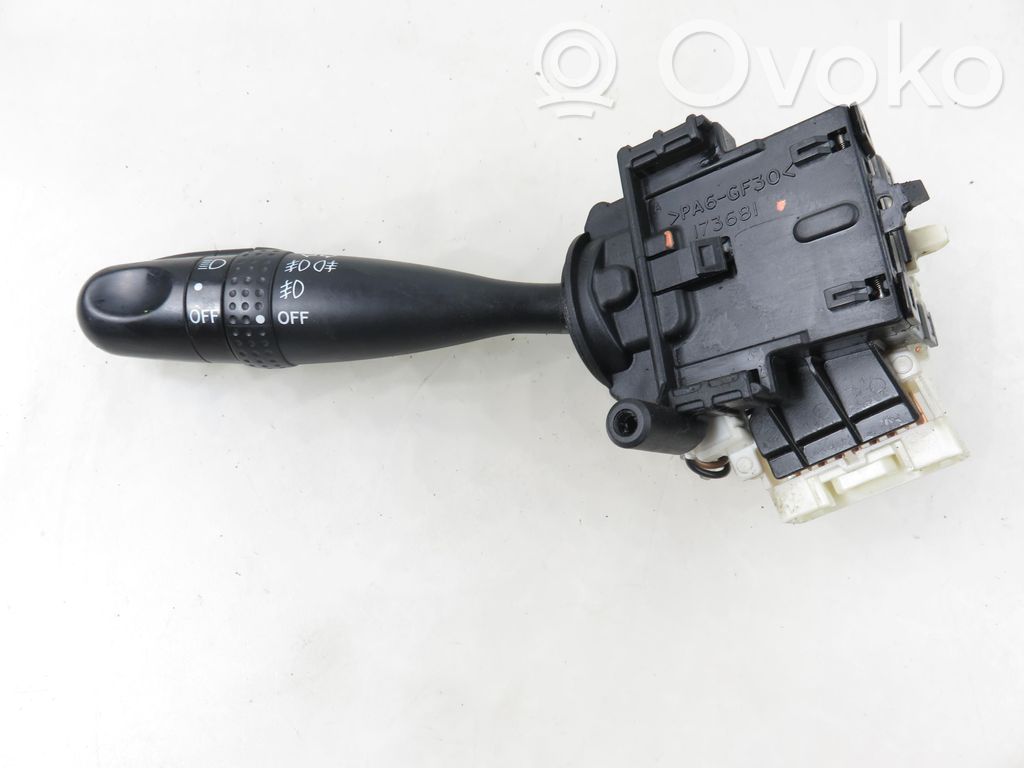 Toyota Yaris Leva/interruttore dell’indicatore di direzione e tergicristallo 