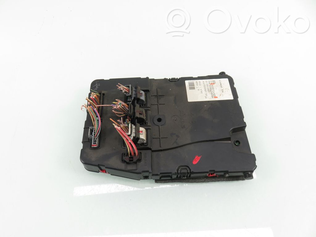 Renault Megane II Central body control module 