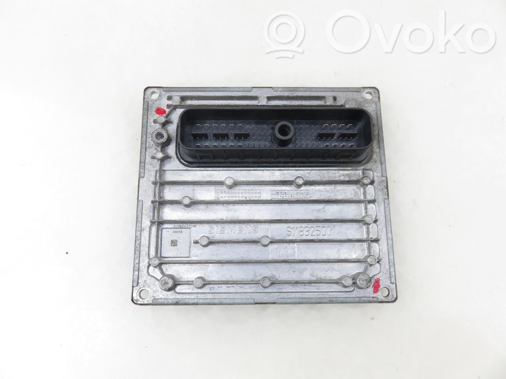 Ford Focus C-MAX Engine control unit/module 
