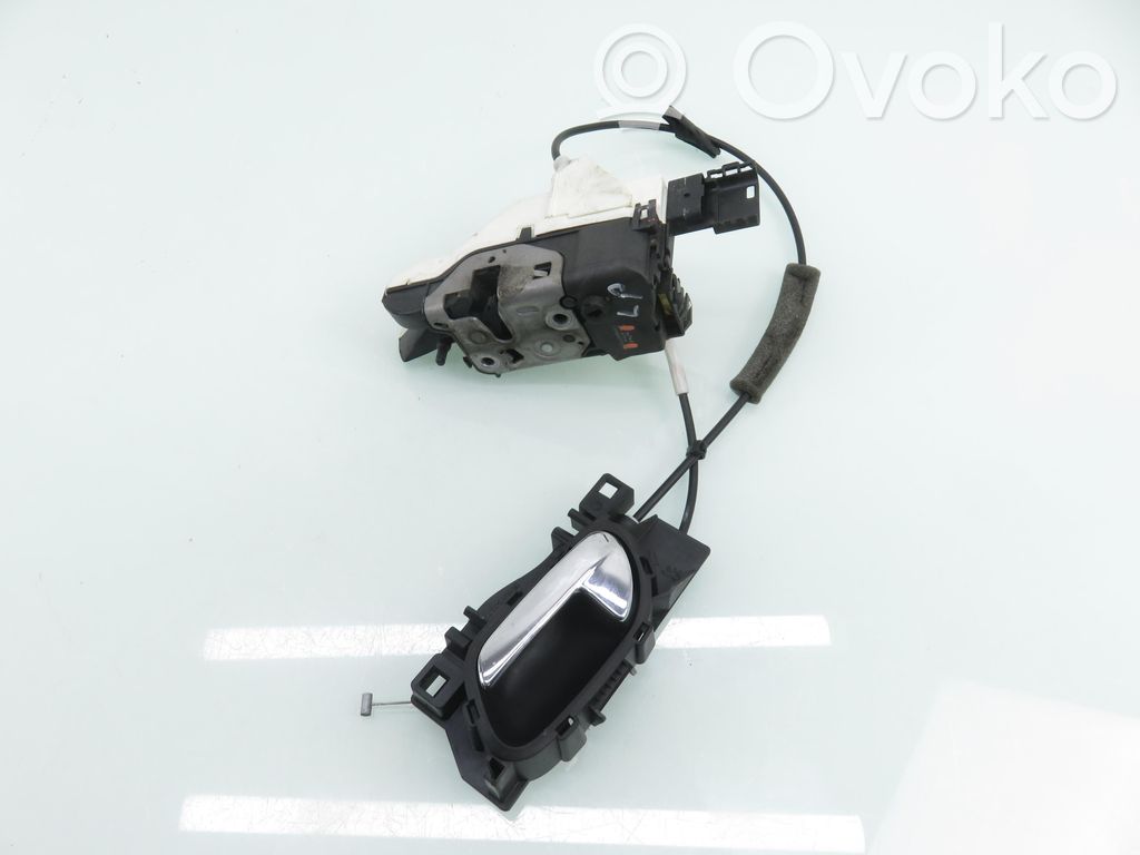 Peugeot 308 Front door lock 