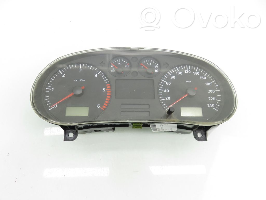 Licznik / Prędkościomierz   1M0920822D,1M0920822D