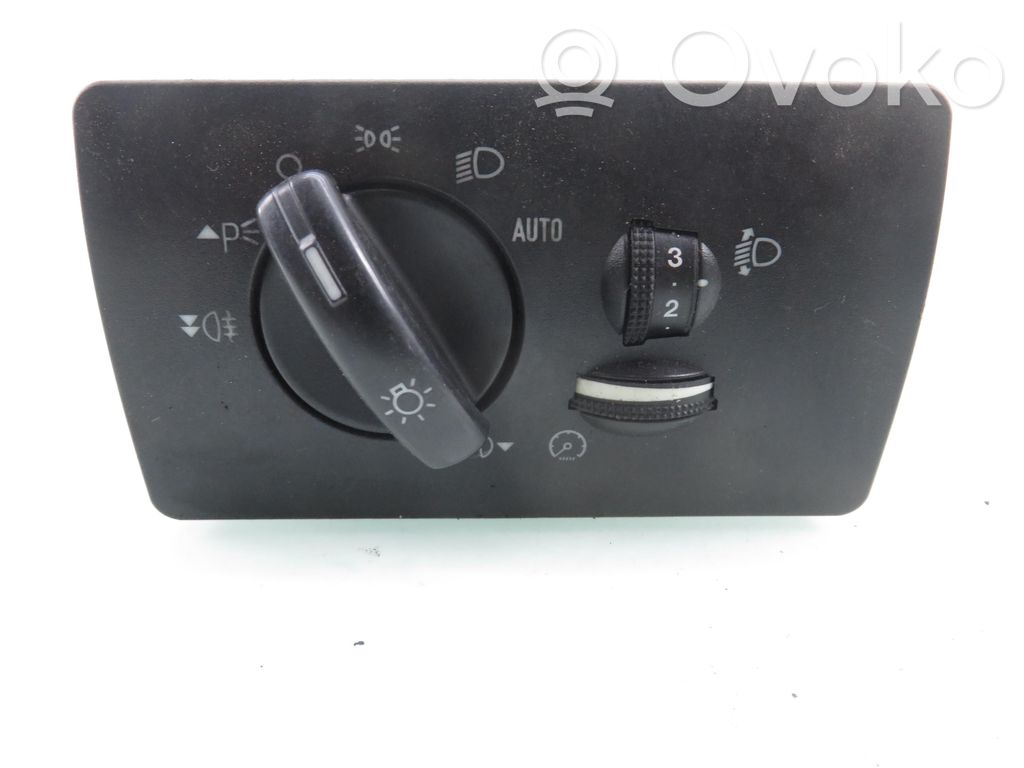 Light switch