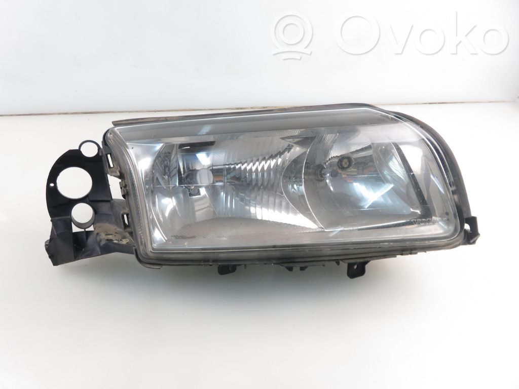 Volvo S80 Priekinis žibintas 