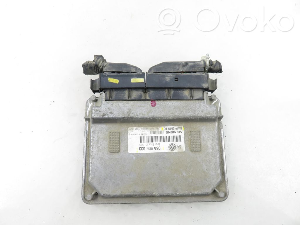Volkswagen Golf IV Engine control unit/module 