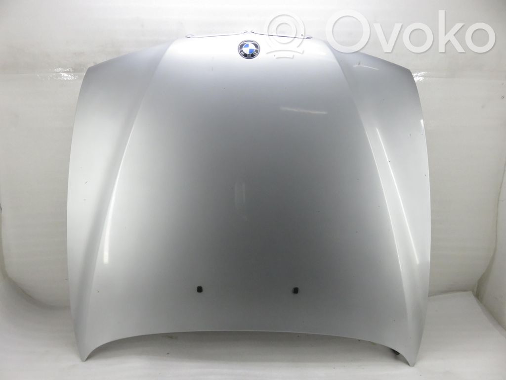 Couvercle, capot moteur