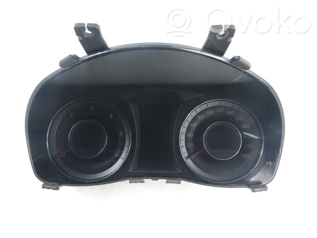 Hyundai i40 Vitezometru (grup de instrumente) 