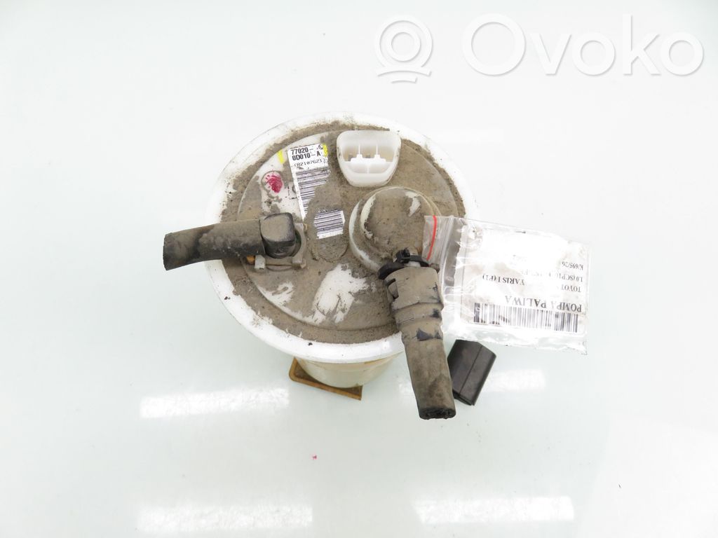Toyota Yaris Bomba interna de combustible 
