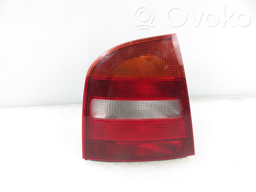 Lampa tylna