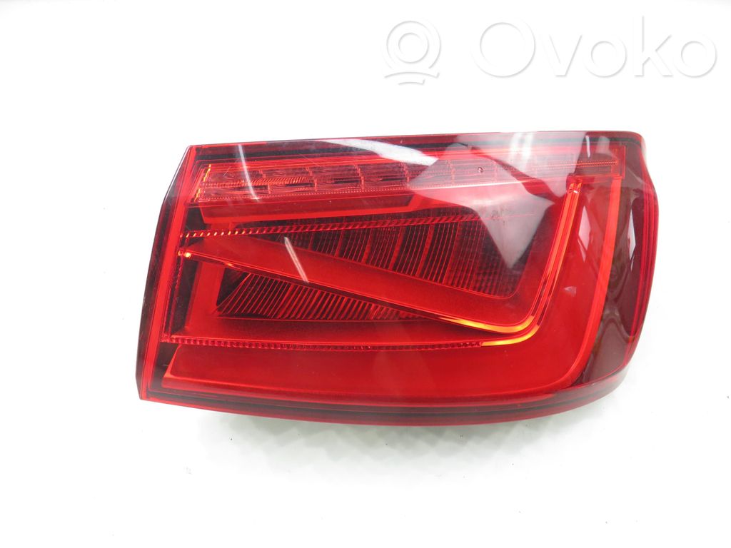 Luz trasera/de freno   8V5945096A,8V5945096A