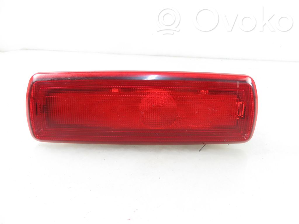 Renault Trafic III (X82) Troisième feu stop 