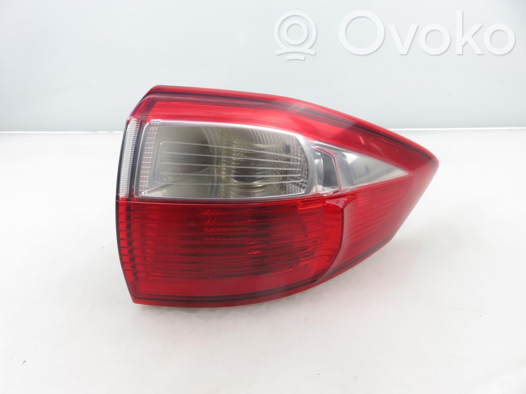 Ford C-MAX II Lampă spate în caroserie