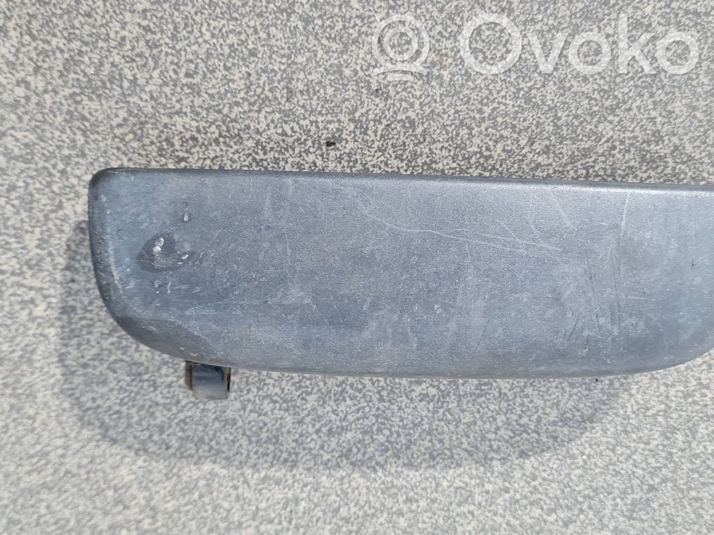 Manecilla externa puerta delantera
