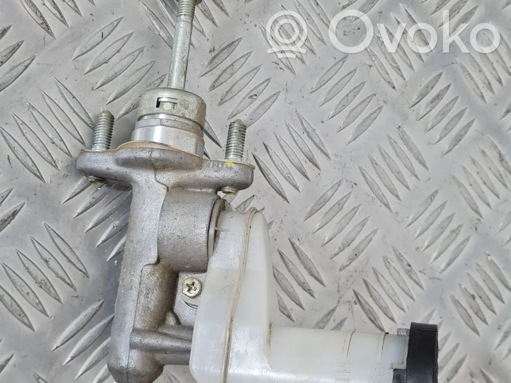 Cilindro maestro de embrague