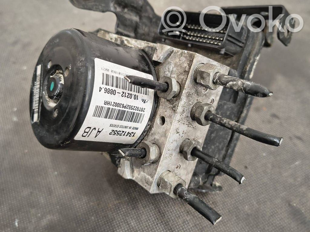 Opel Zafira C ABS bloks 