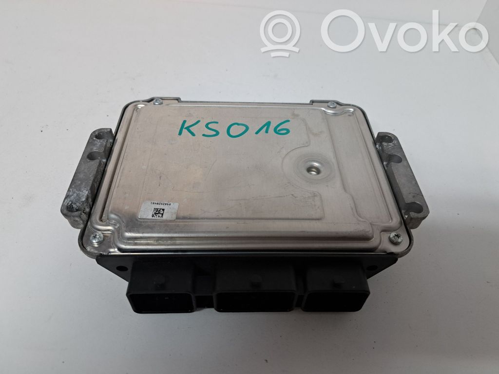 Unité de commande, module ECU de moteur   8M5112A650MD