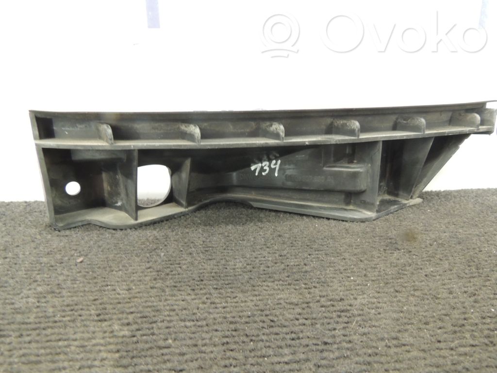 Volkswagen Touran I Etupuskurin kannake 