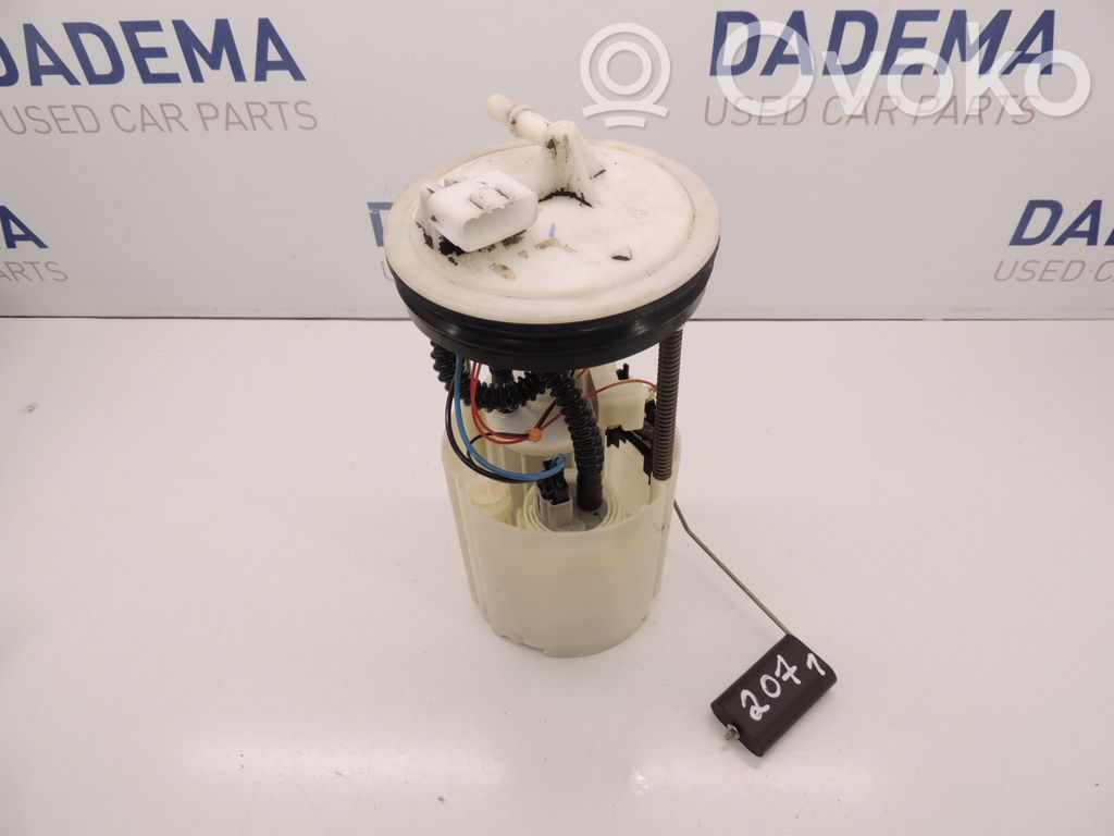 Nissan Almera N16 Bomba interna de combustible 