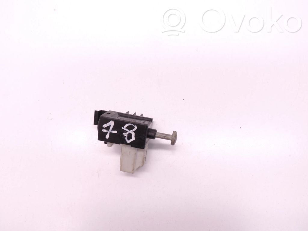 Sensor del pedal de embrague   D78