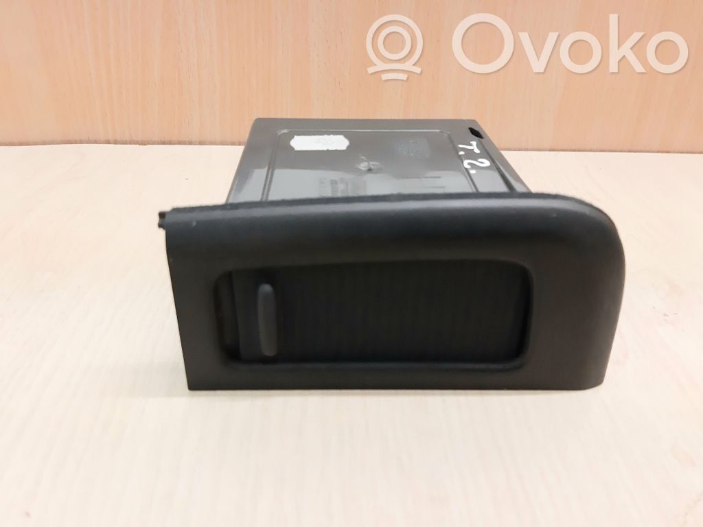 Volvo S80 Daiktadėžė 