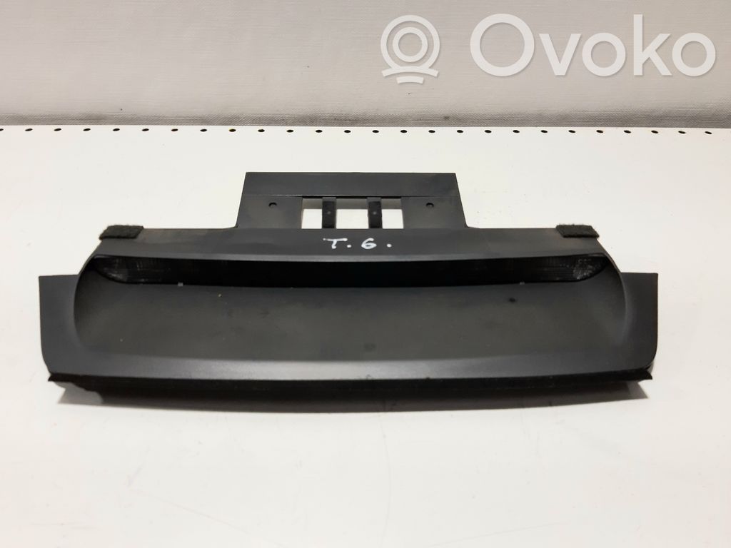 Volvo S60 Third/center stoplight 